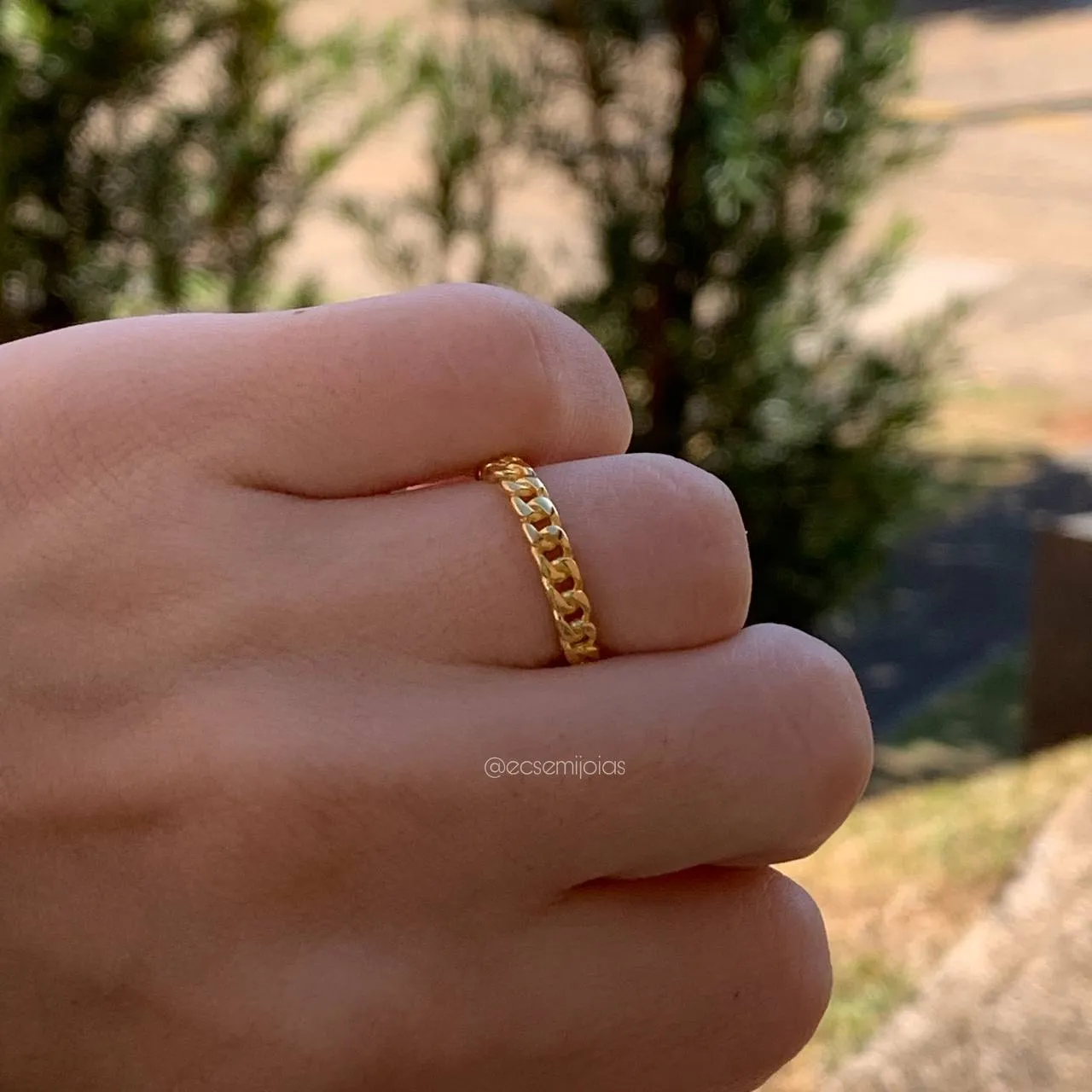 Anel corrente - banhado a ouro 18k