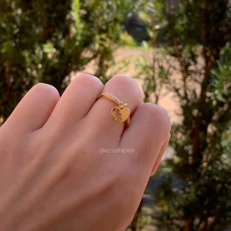 Anel cravejado com coração e 1 menino - banhado a ouro 18k