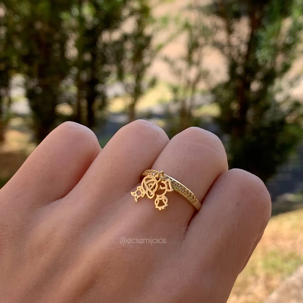 Anel crianças casal aro cravejado - banhado a ouro 18k