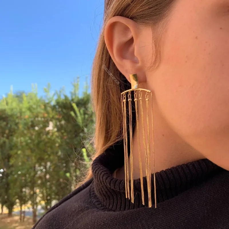 Brinco de franja longo  - banhado a ouro 18k