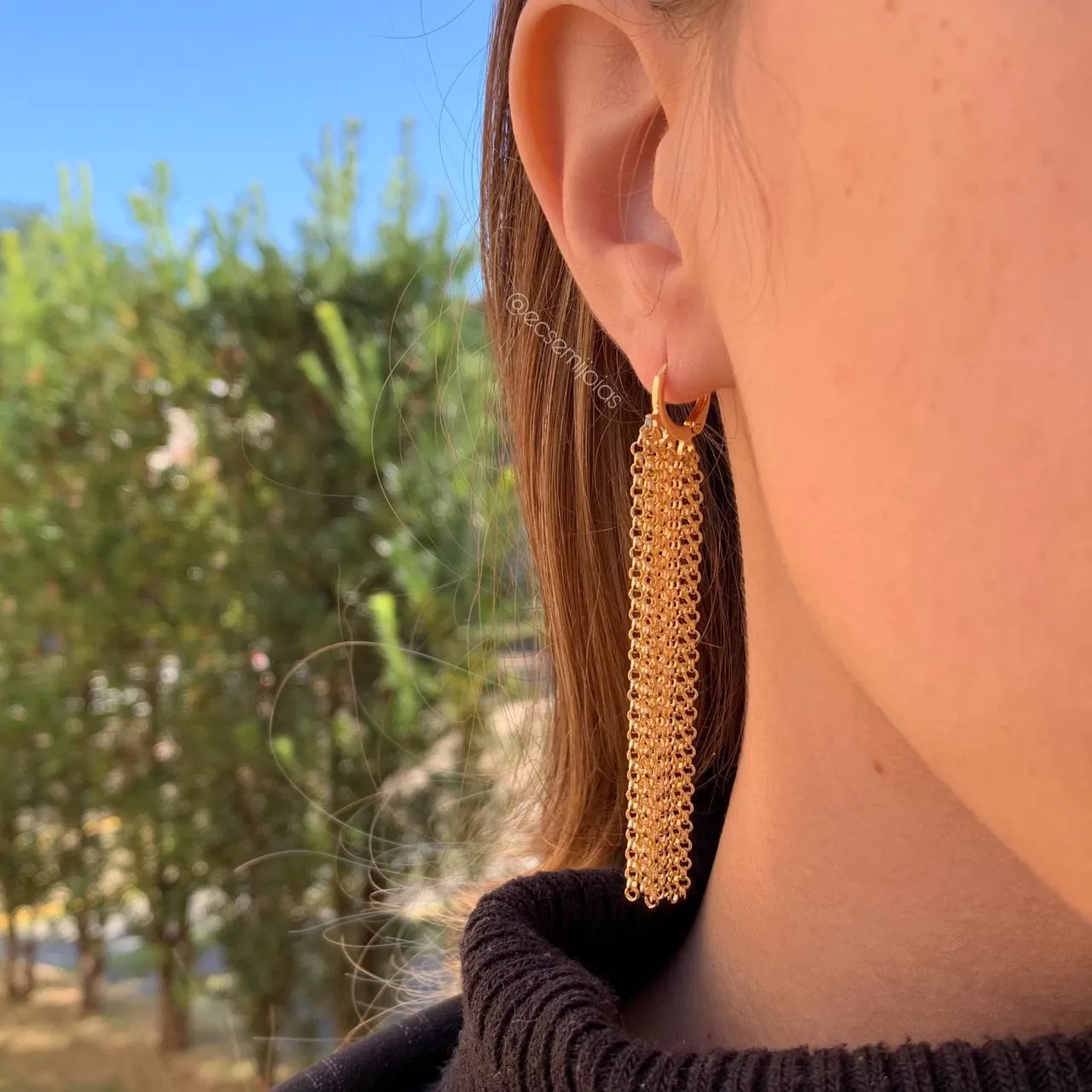Brinco tranqueta com franja    - banhado a ouro 18k