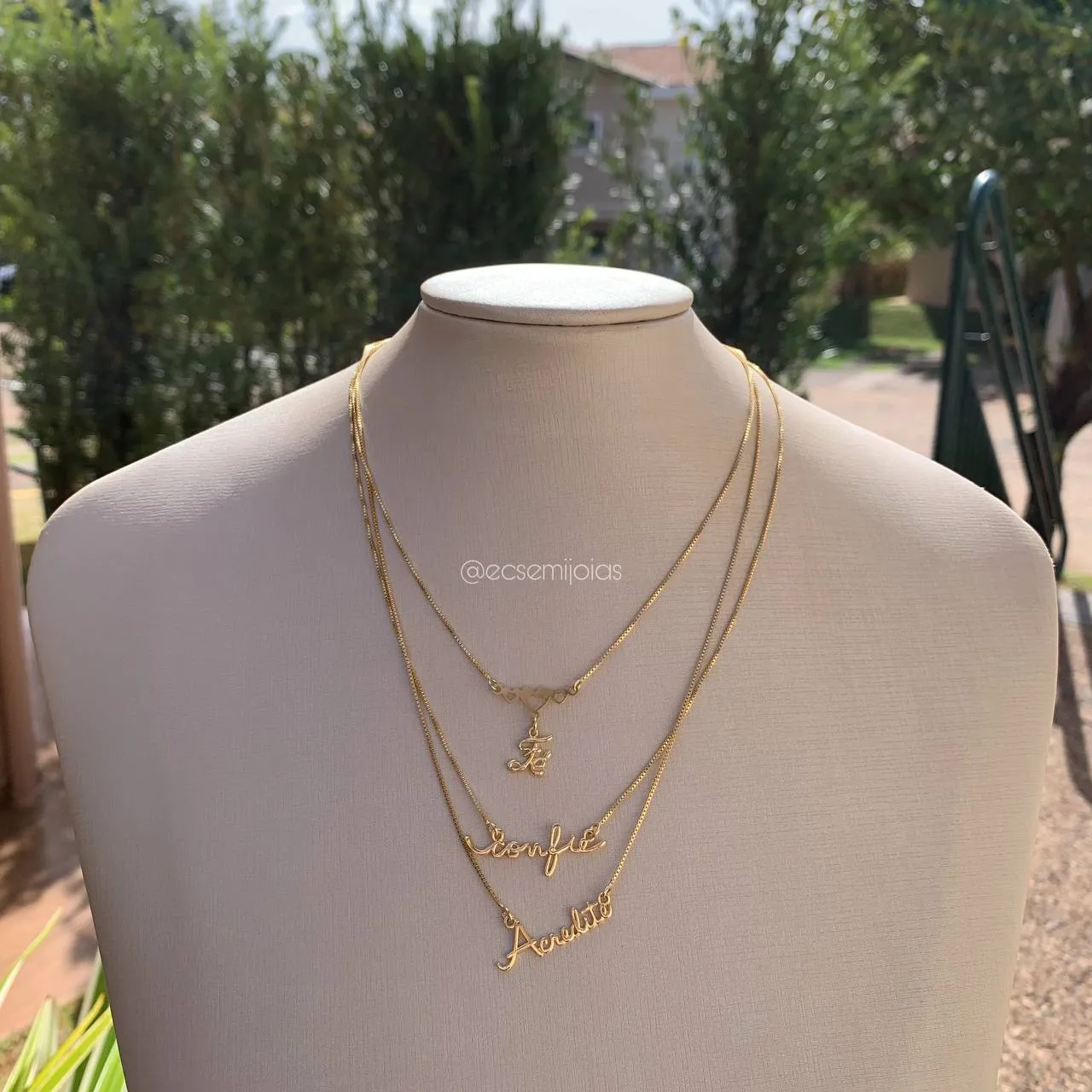 Colar 3 andares fé confie aceite - banhado a ouro 18k