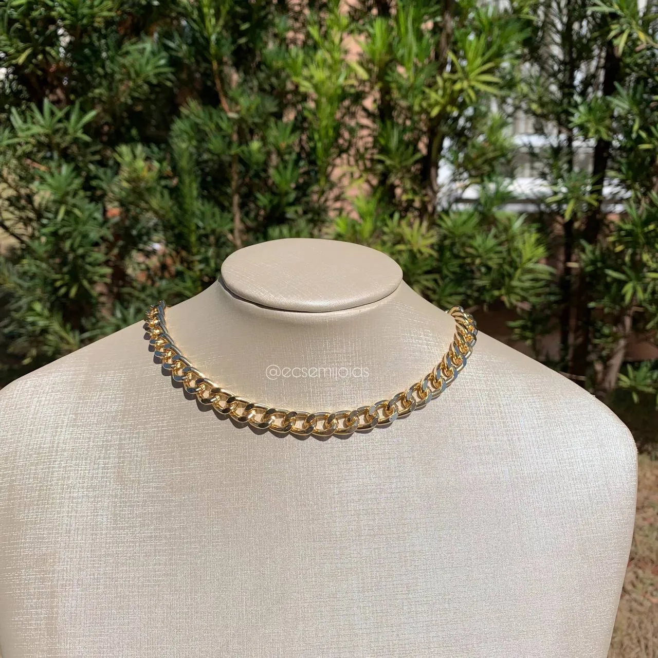 Colar choker grumet grosso - banhado a ouro 18k - 38 cm + 6 cm de extensor