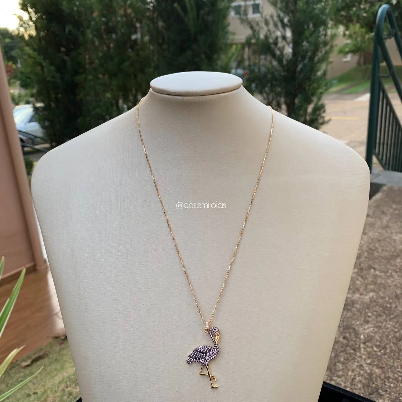 Colar flamingo - 80cm - banhado a ouro 18k