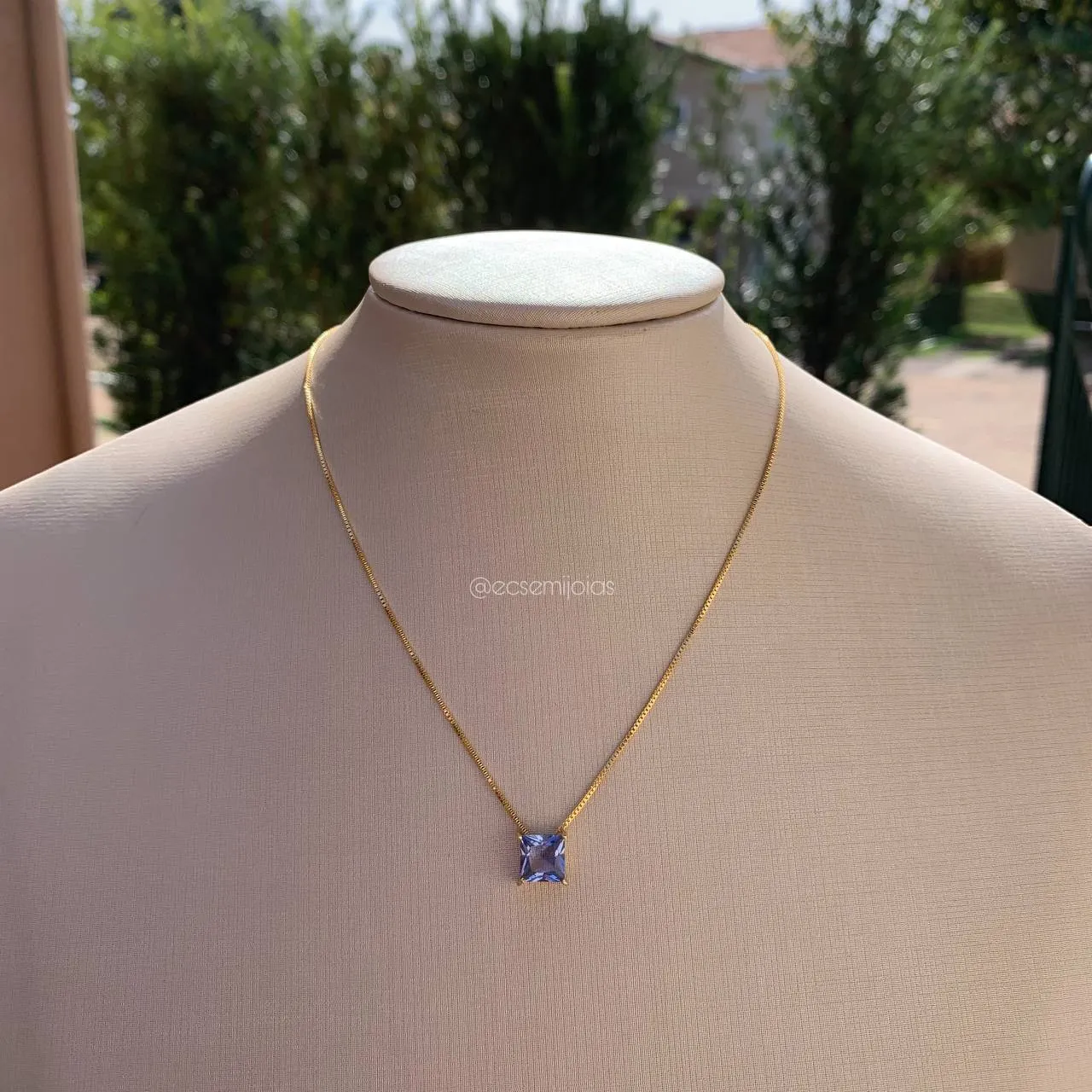 Colar pedra quadrada 8x8 - 45 cm - banhado a ouro 18k
