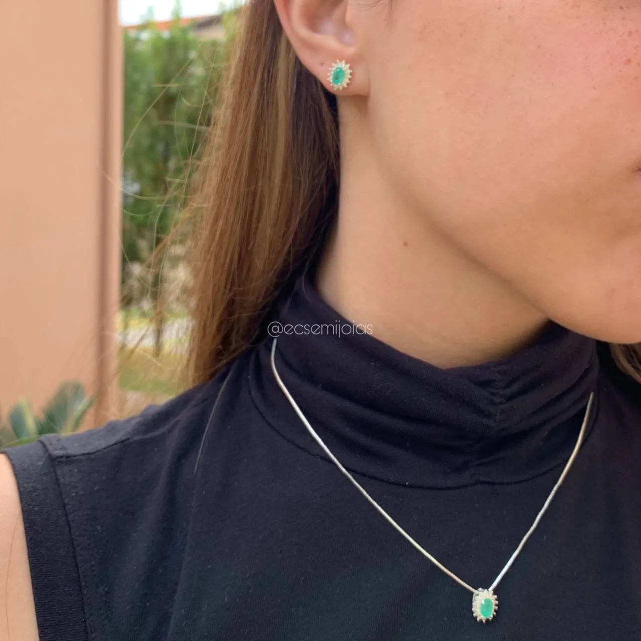 Conjunto brinco e colar pequeno oval pedra fusion cravejado em volta - banhado a prata 925 - 46 cm + 5 cm de extensor