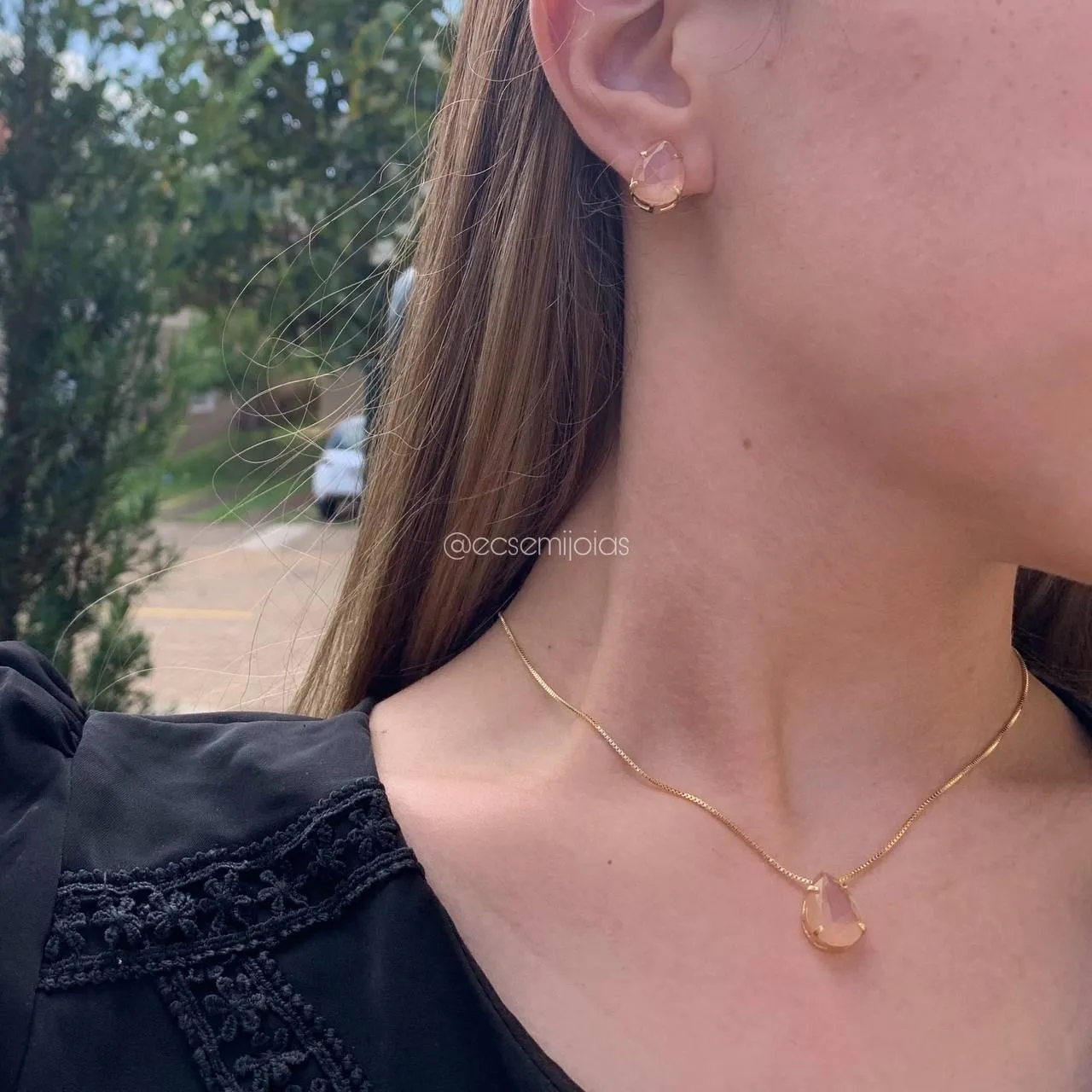Conjunto de brinco e colar gota de cristal com galeria e 4 garras - 45 cm - banhado a ouro 18k