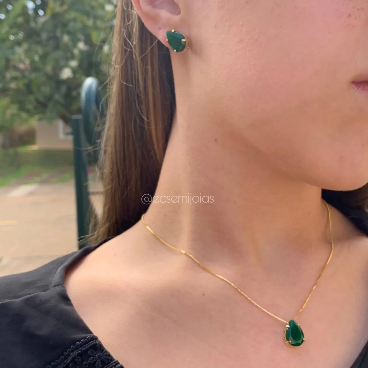 Conjunto de brinco e colar gota de cristal com galeria e 4 garras - 45 cm - banhado a ouro 18k