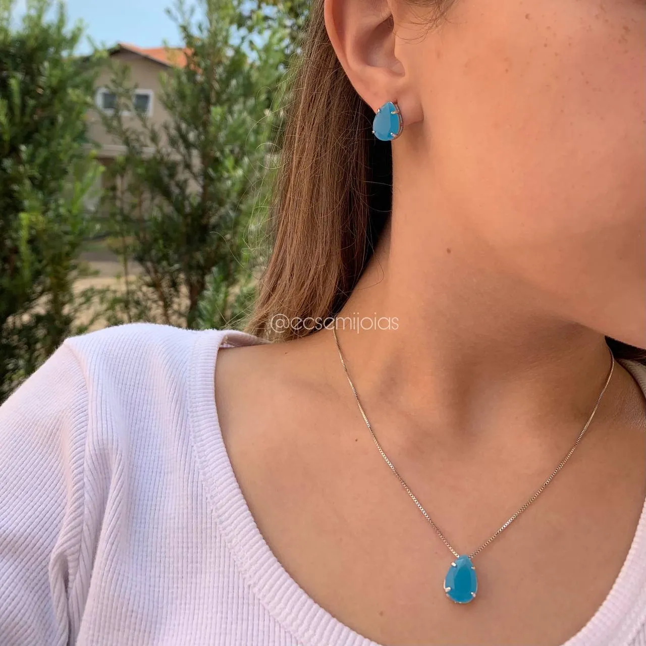Conjunto de brinco e colar gota de cristal com galeria e 4 garras - 45 cm - banhado a ródio branco