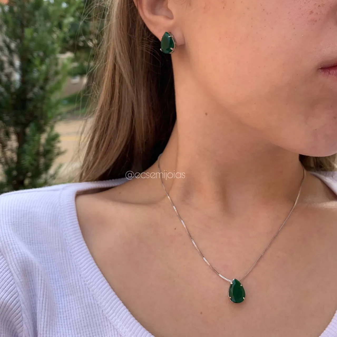 Conjunto de brinco e colar gota de cristal com galeria e 4 garras - 45 cm - banhado a ródio branco