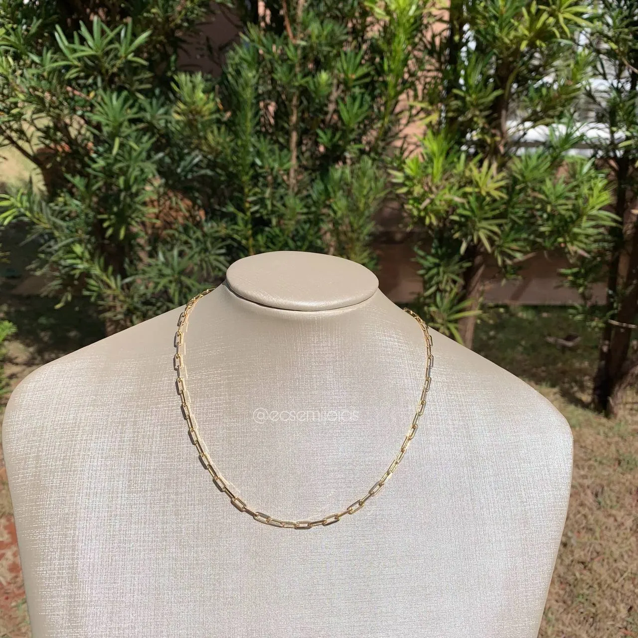Corrente ou Choker elo cartier 40 cm - banhado a ouro 18k