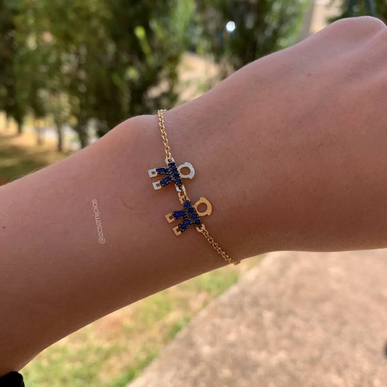 Pulseira 2 meninos cravejados - 15 cm + 5 cm de extensor - banhado a ouro 18k