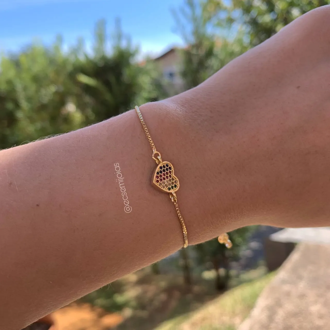 Pulseira shambala com coração cravejado - 20 cm - banhado a ouro 18k