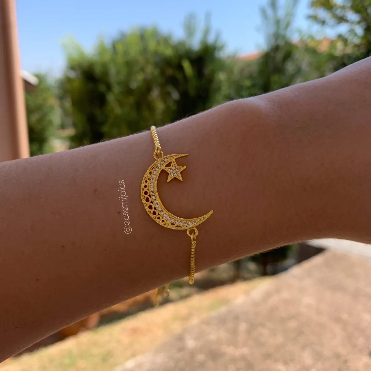 Pulseira shambala lua e estrela cravejada - banhado a ouro 18k
