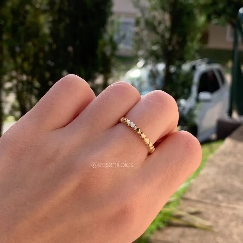 Anel coraçõeszinhos lisos - banhado a ouro 18k