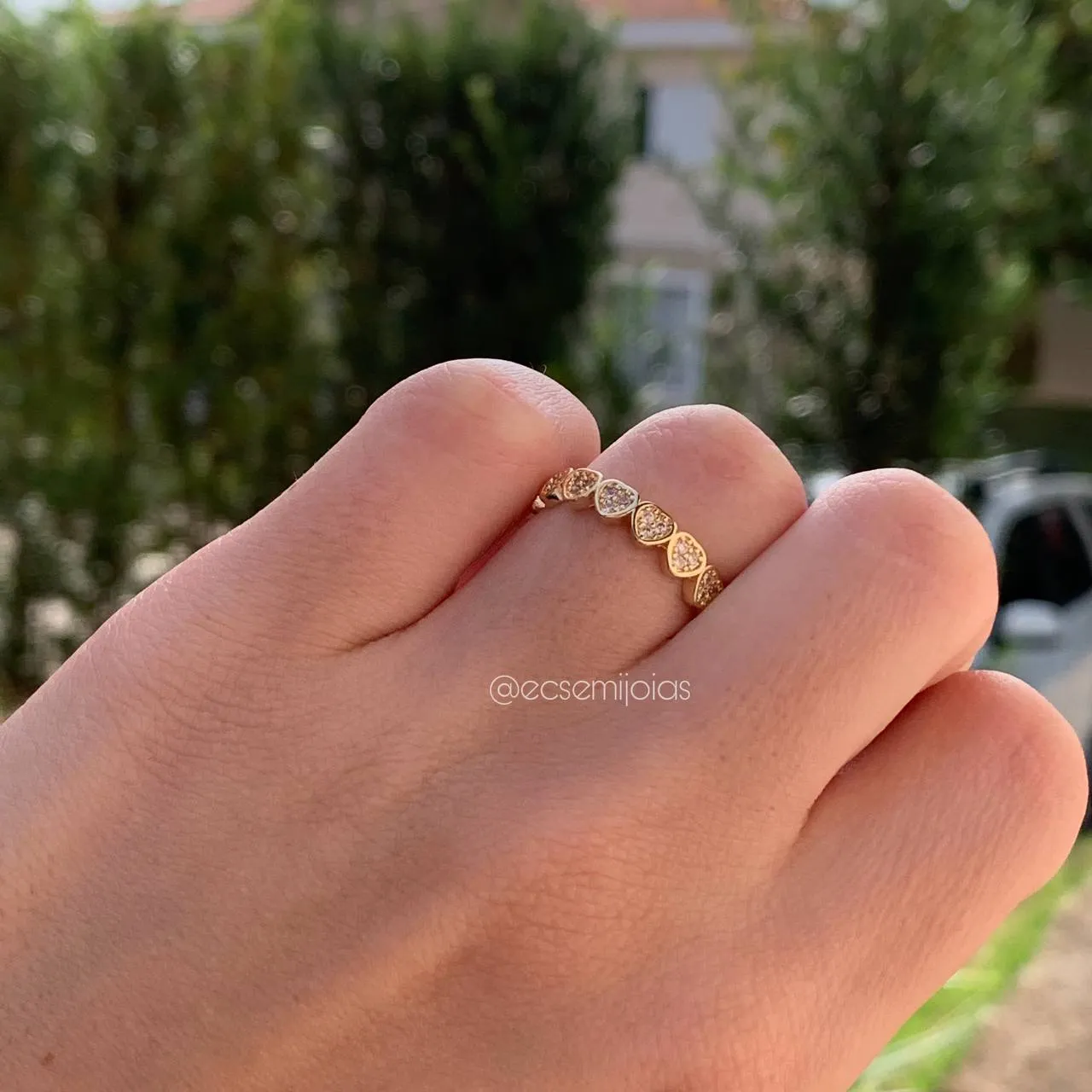 Anel de 10 corações - banhado a ouro 18k