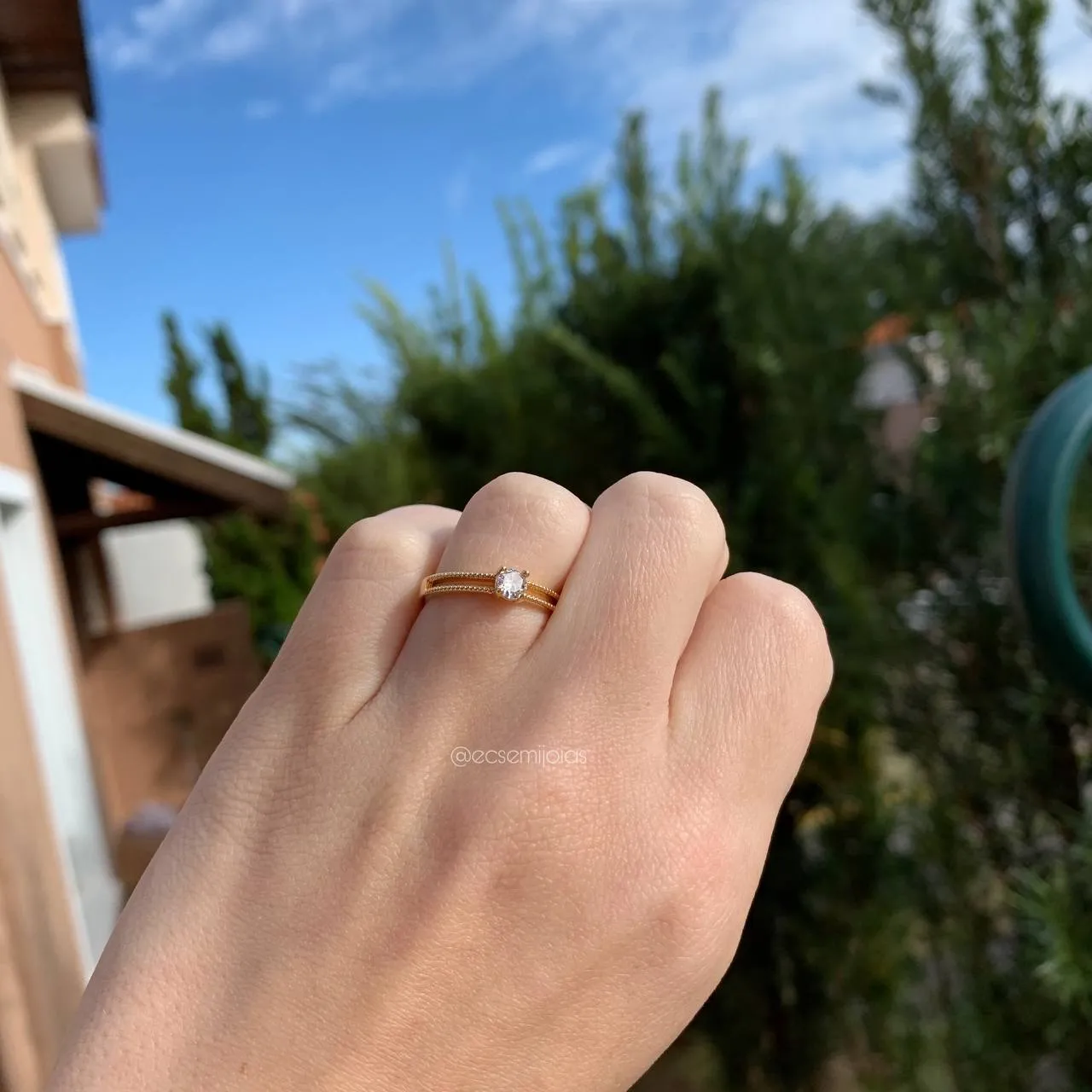 Anel solitário aro duplo - banhado a ouro 18k