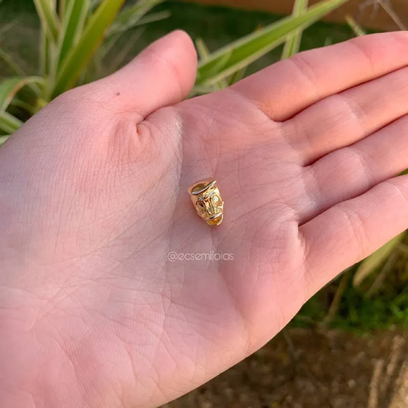 Berloque tio patinhas - banhado a ouro 18k
