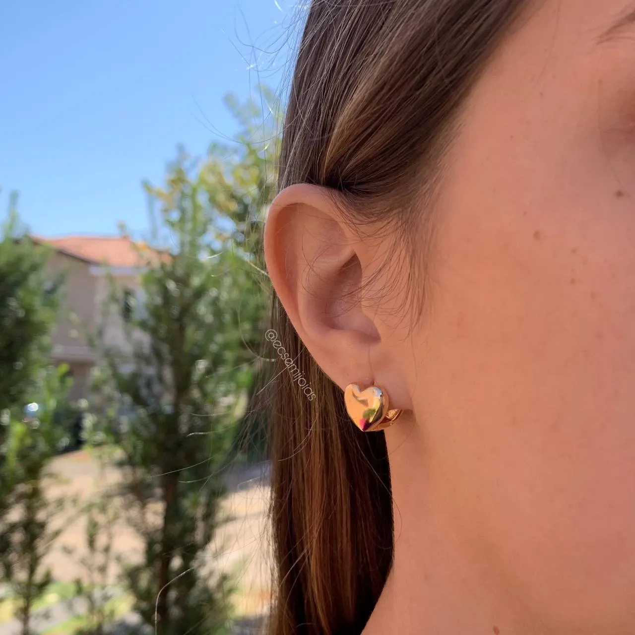Brinco argola coração liso maior - banhado a ouro 18k