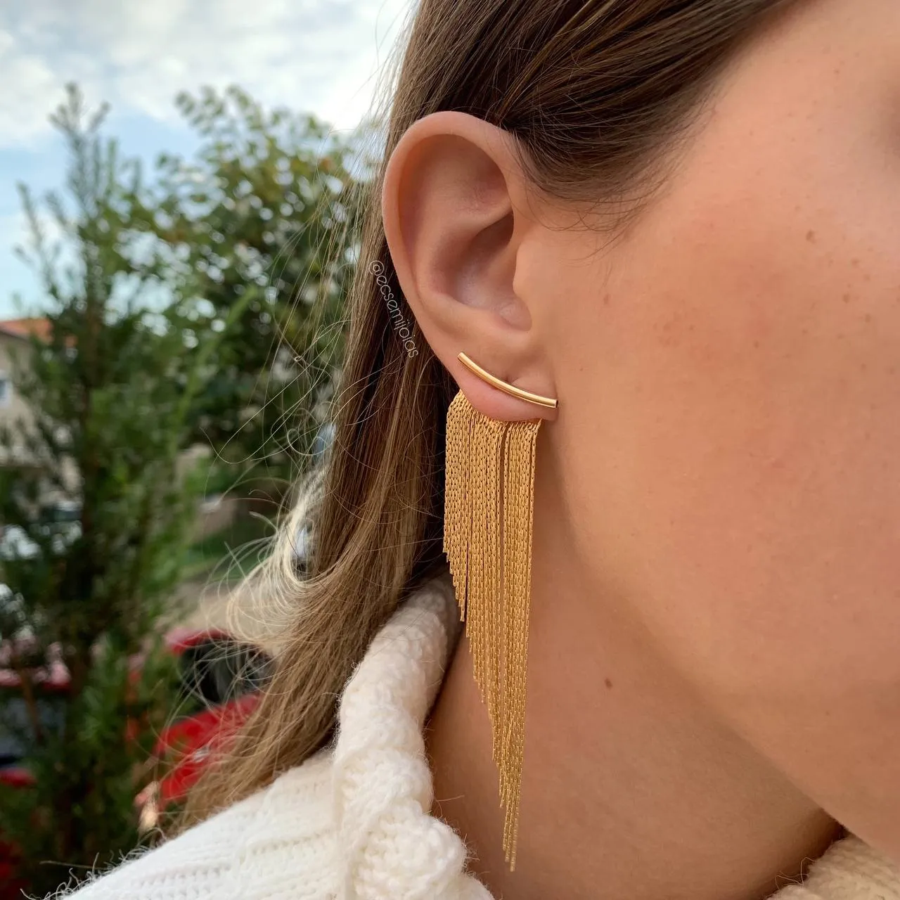Brinco Ear Jacket de franja - banhado a ouro 18k