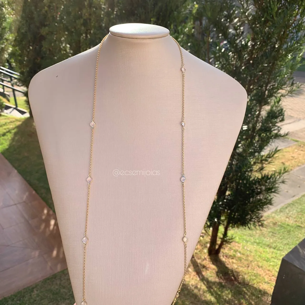 Colar cristais - banhado a ouro 18k - 80 cm