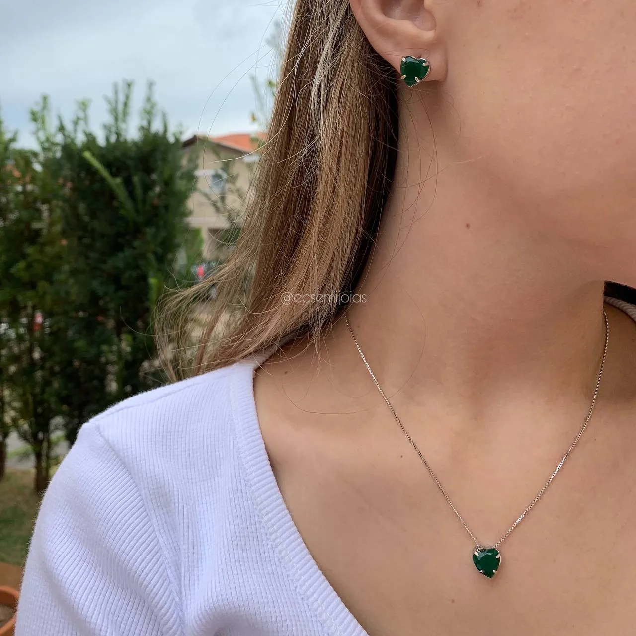 Conjunto de brinco e colar coração de cristal com galeria e 4 garras - 45 cm - banhado a ródio branco