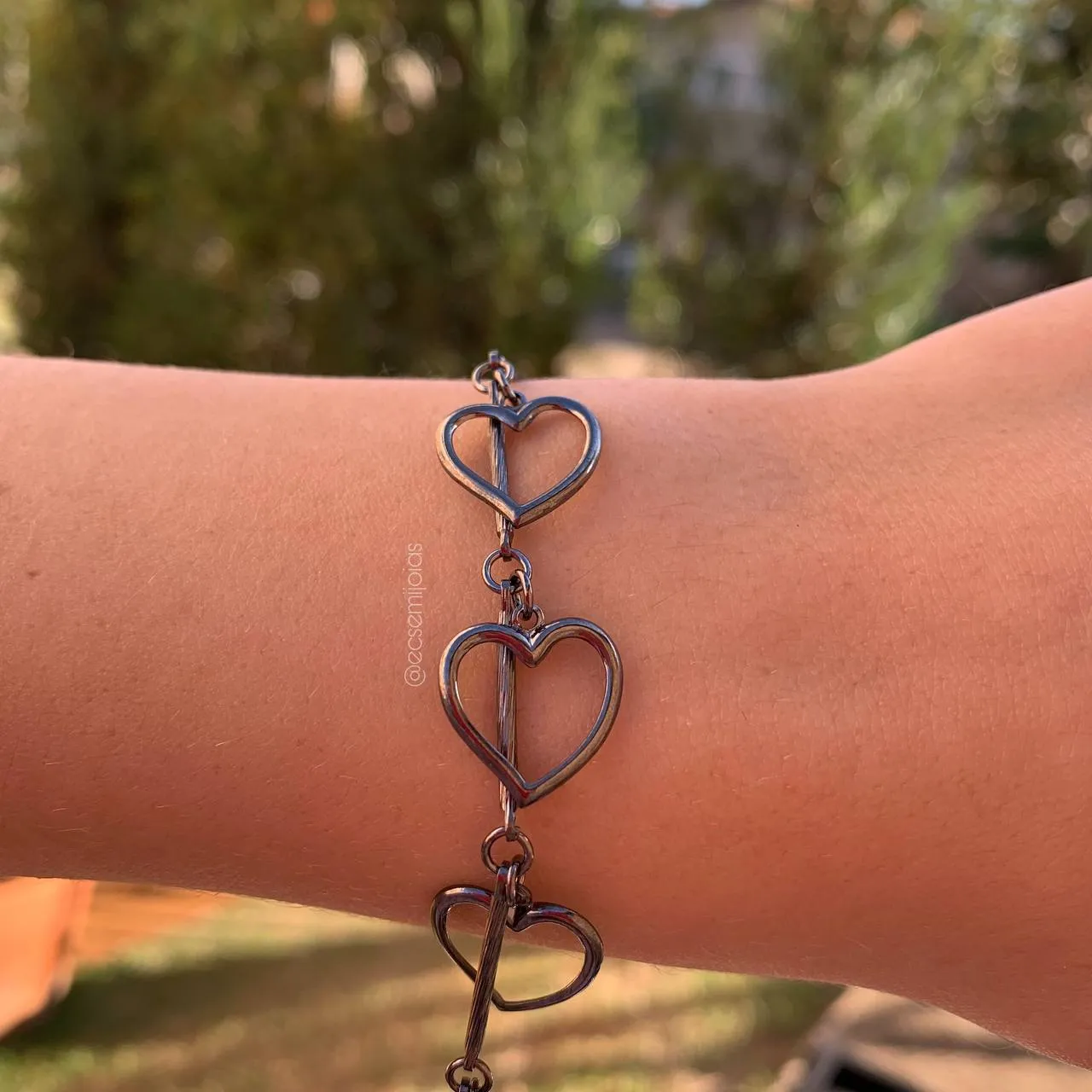 Pulseira de coração e tubos ocos -19 cm - banhado a ródio negro