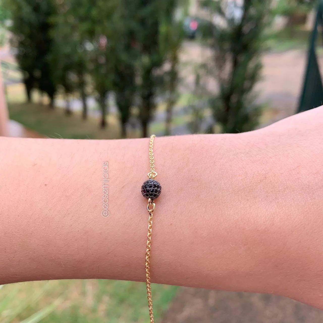 Pulseira fininha de bolinha cravejada - 15 cm + 3 cm de extensor - banhado a ouro 18k
