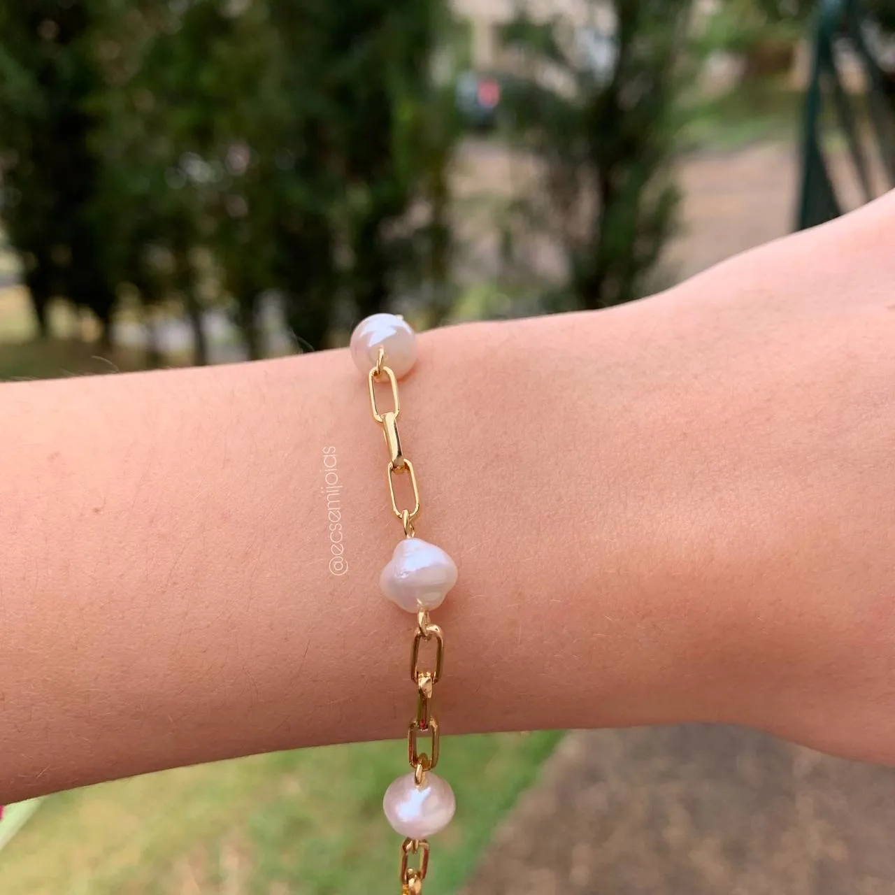 Pulseira grumet feminina com perolas peão - 15 + 5 cm de extensor - banhado a ouro 18k