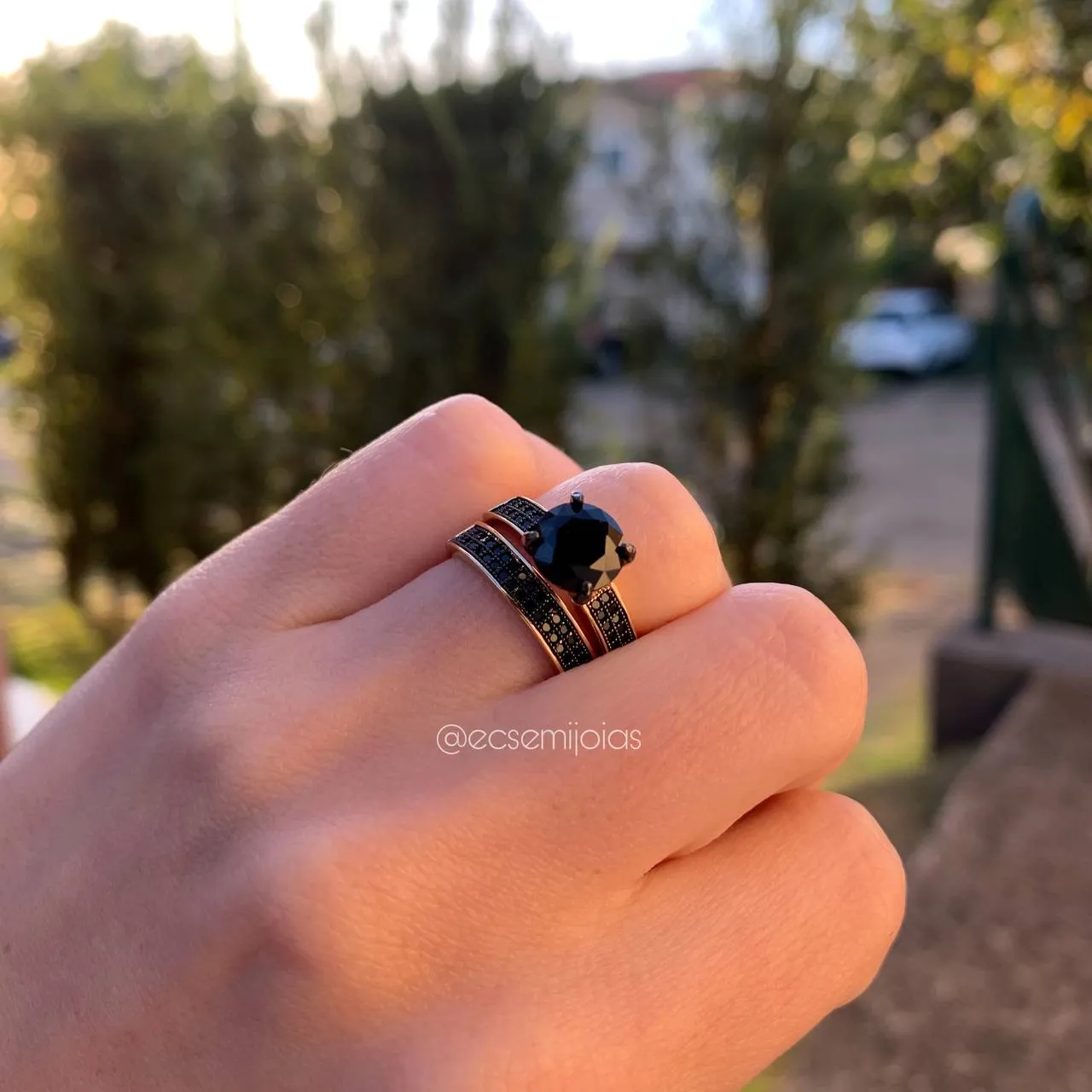 Anel duplo pedra de 8 mm - banhado a ouro 18k