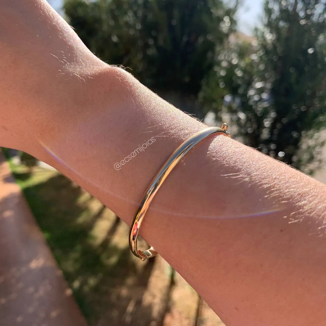 Bracelete liso - banhado a ouro 18k