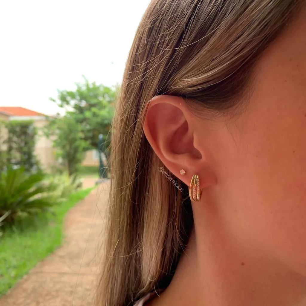 Brinco argola 3 fios cravejados - banhado a ouro 18k