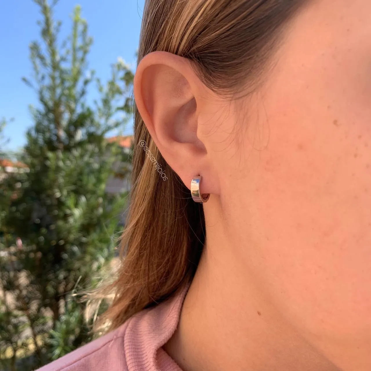 Brinco argola lisa bordas quadradas1.30 mm - banhado a ródio branco