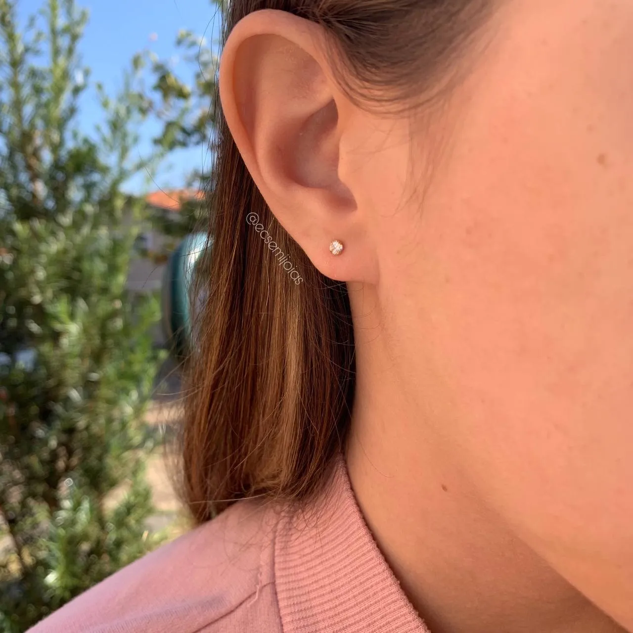 Brinco ponto de luz de zircônia 0 mm - banhado a ouro 18k
