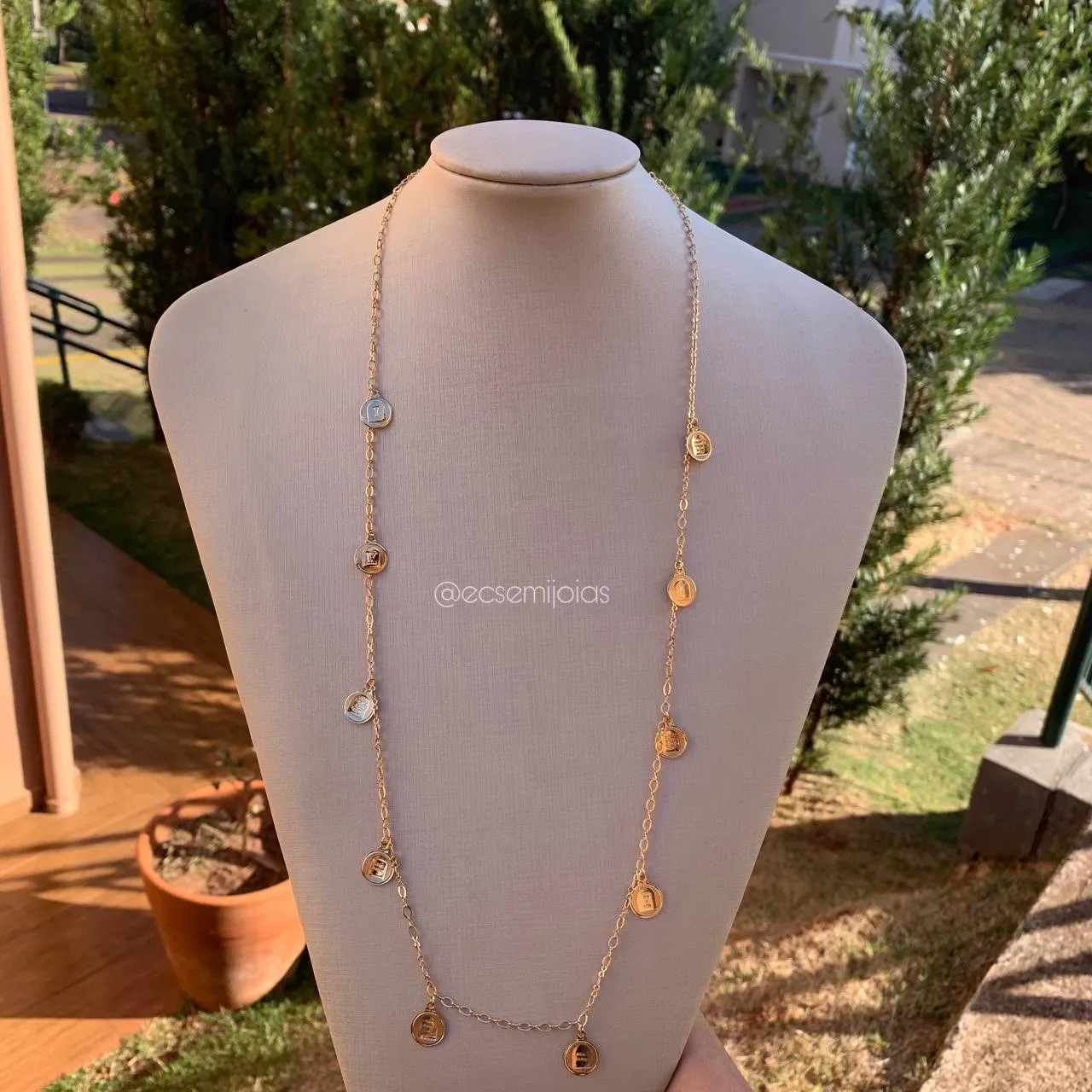 Colar 10 mandamentos - 80 cm  - banhado a ouro 18k
