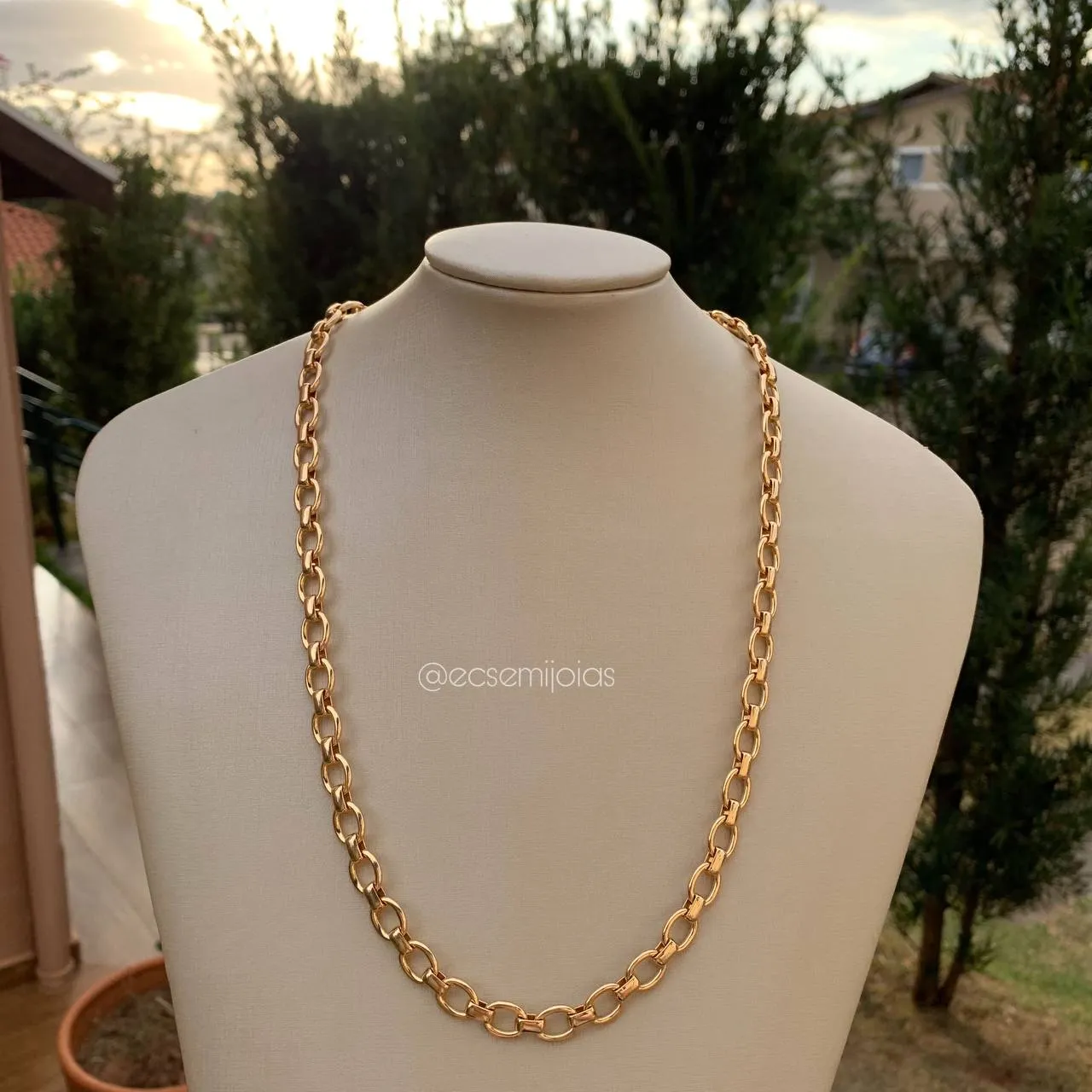 Colar elos ovais - 68 cm com extensor - banhado a ouro 18k
