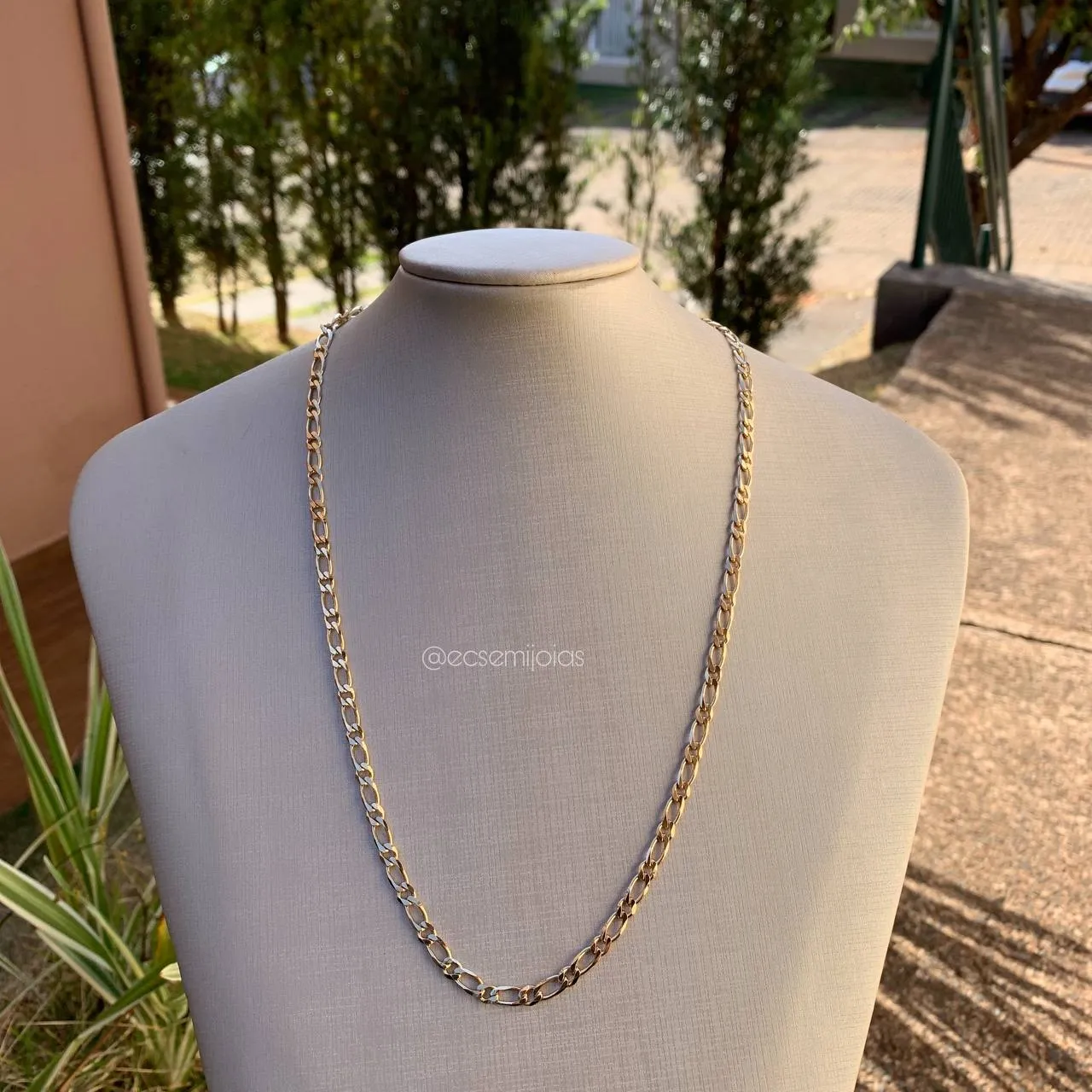Corrente 1x1  fecho gaveta elo grosso 60 cm 5mm - banhado a ouro 18k