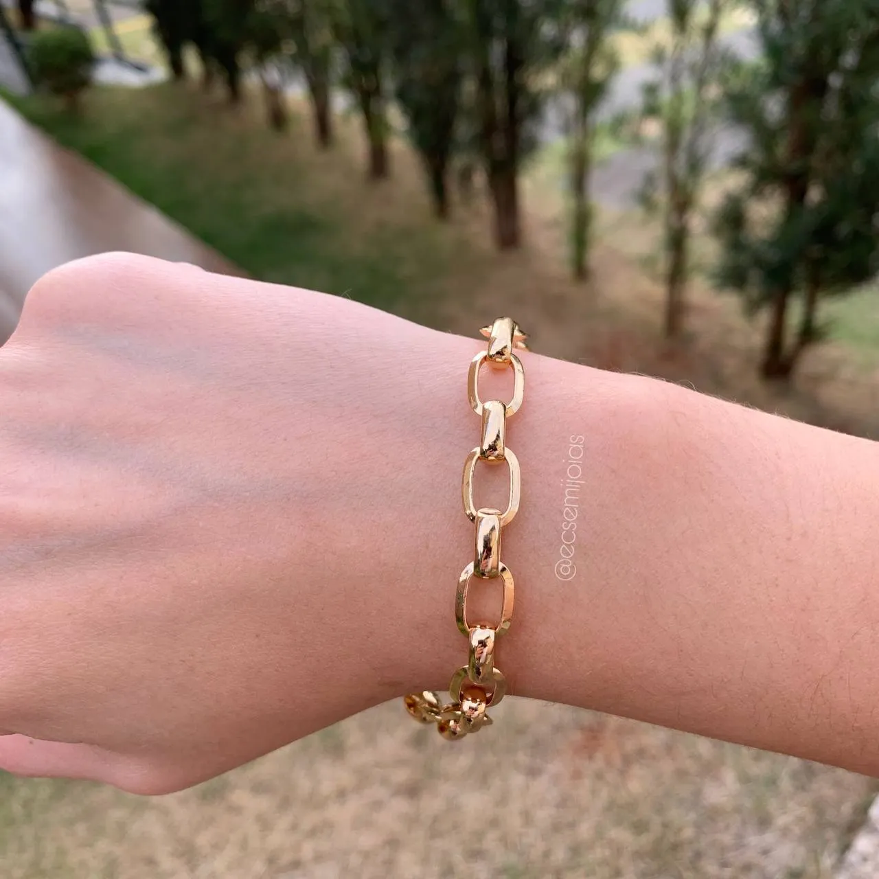 Pulseira de elos ovais fecho boia - banhado a ouro 18k -26 cm com extensor