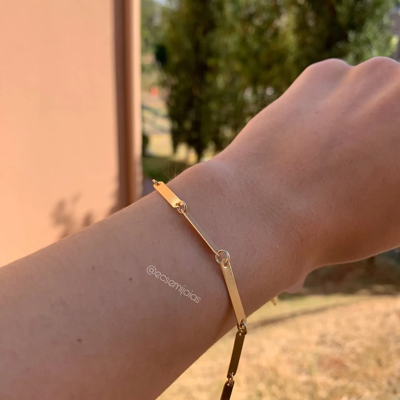 Pulseira de plaquinhas - 20 + 5cm de extensor - banhado a ouro 18k