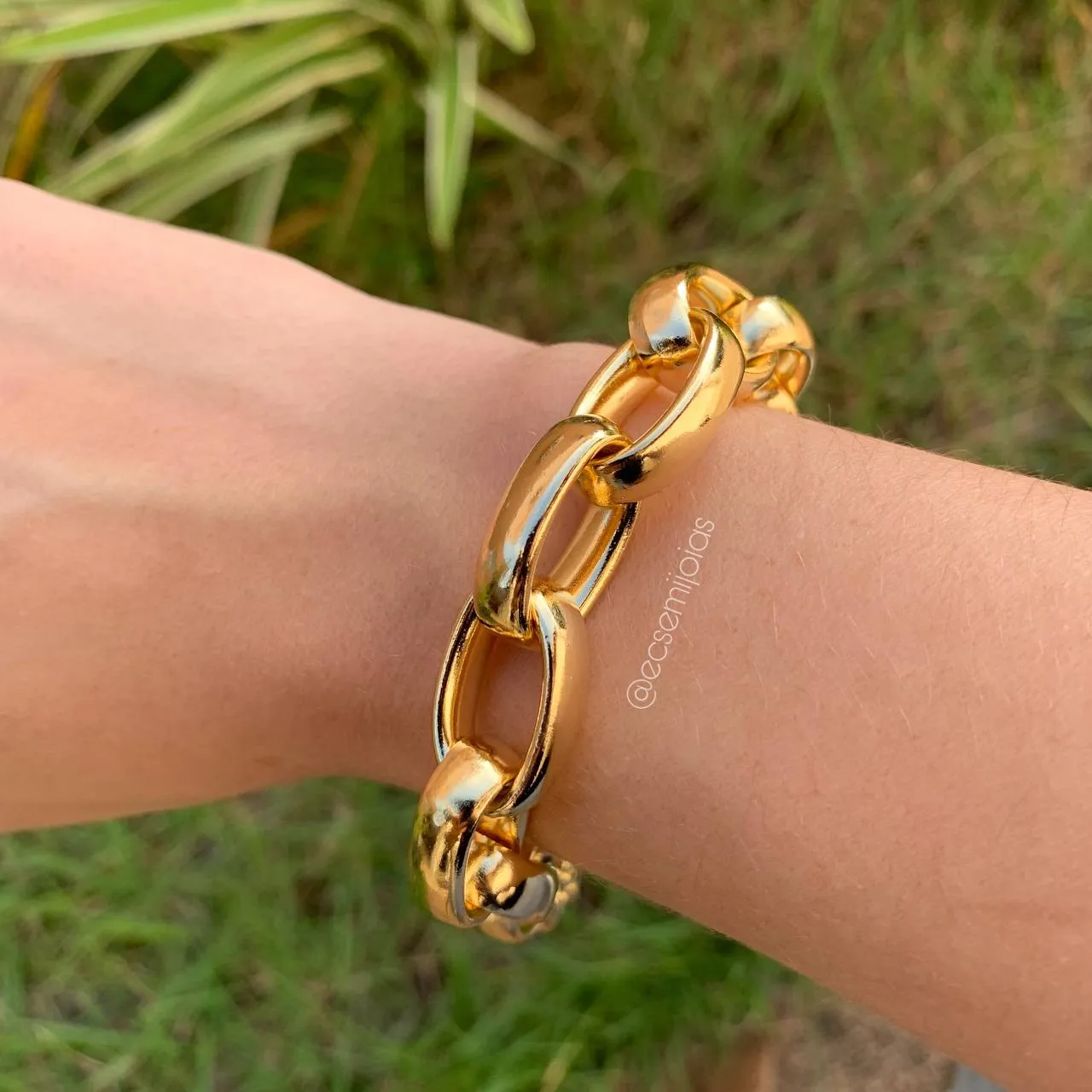 Pulseira elos ovais de 14 mm de largura - elo de 6 mm - 22 cm - banhado a ouro 18k