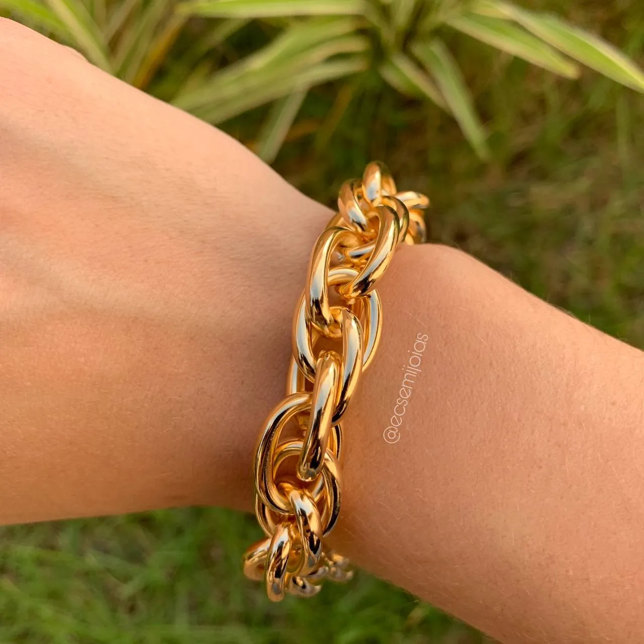 Pulseira elos ovais entrelaçados  - 23 cm - banhado a  ouro 18k