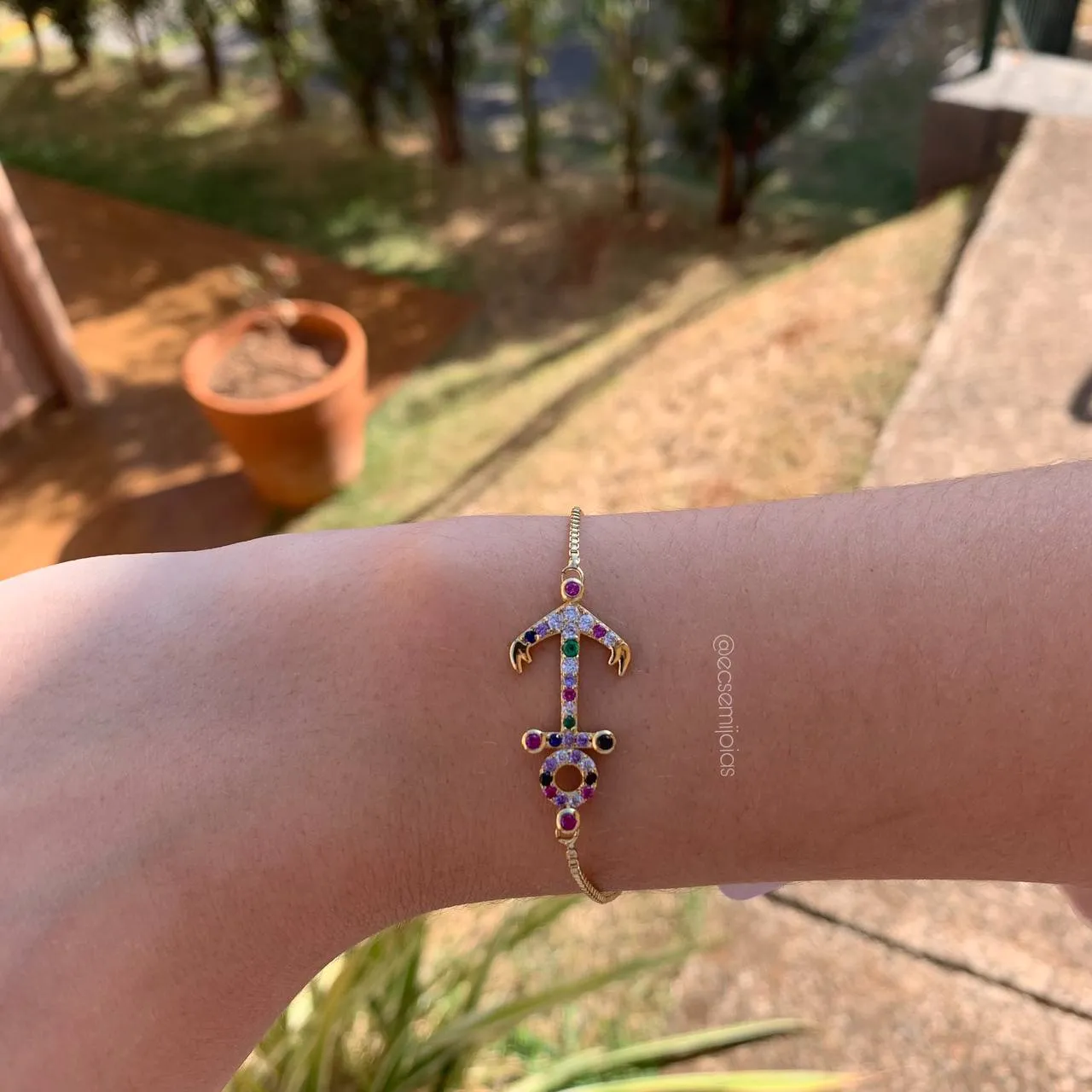 Pulseira shambala âncora cravejada - 20 cm - banhado a ouro 18k
