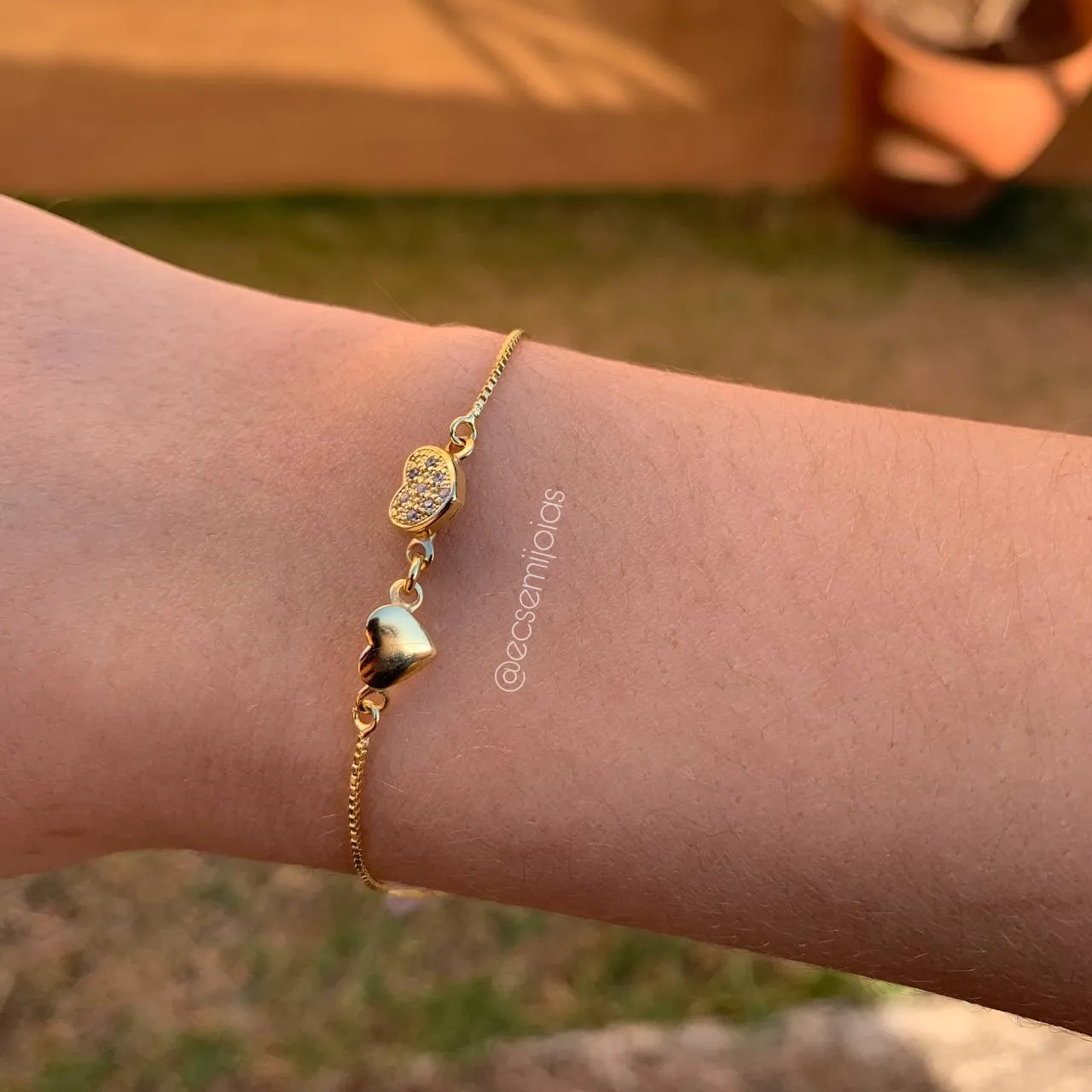 Pulseira shambala coração liso coração cravejado - 20 cm - banhado a ouro 18k