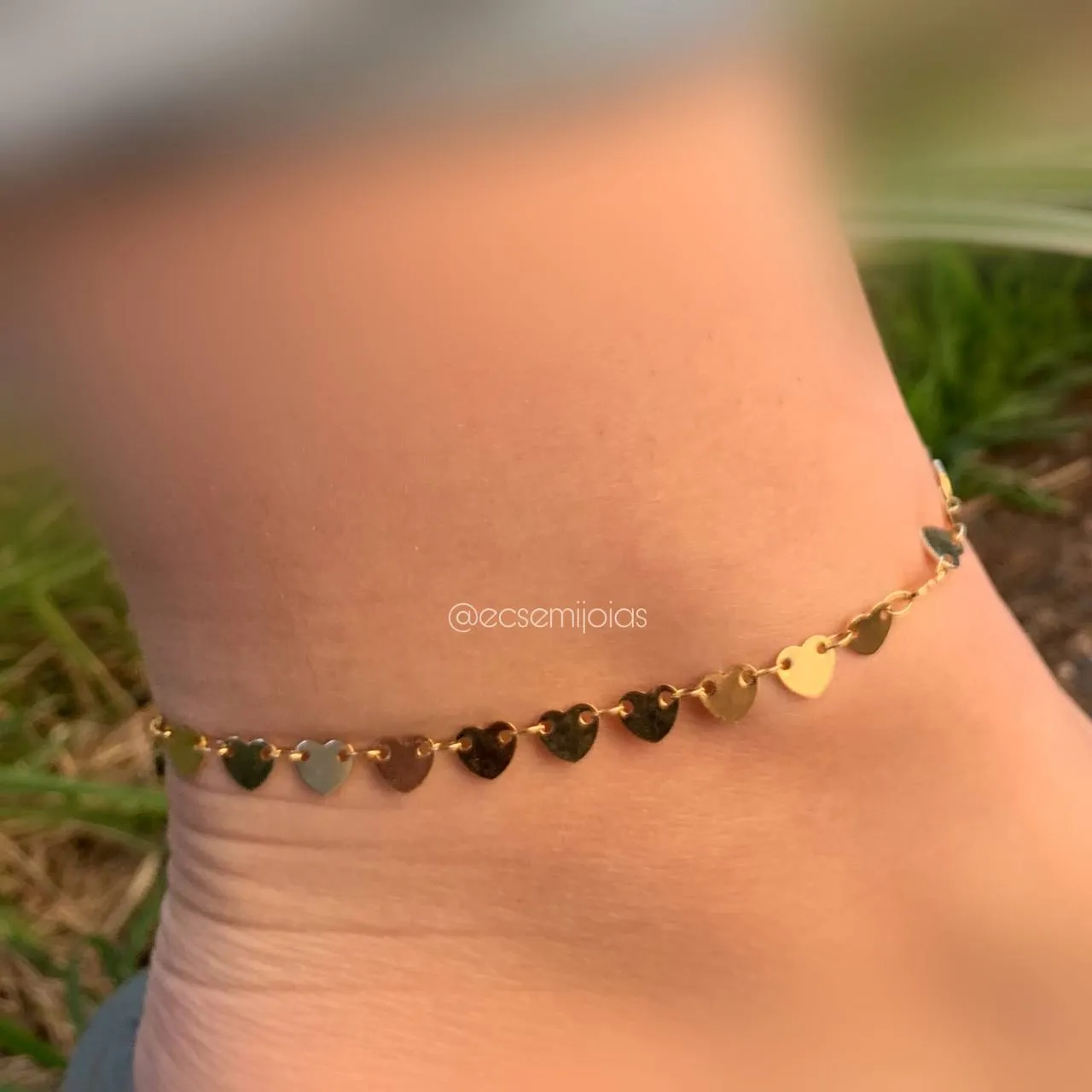 Tornozeleira corações - 22 cm +5 cm de extensor - banhado a ouro 18k