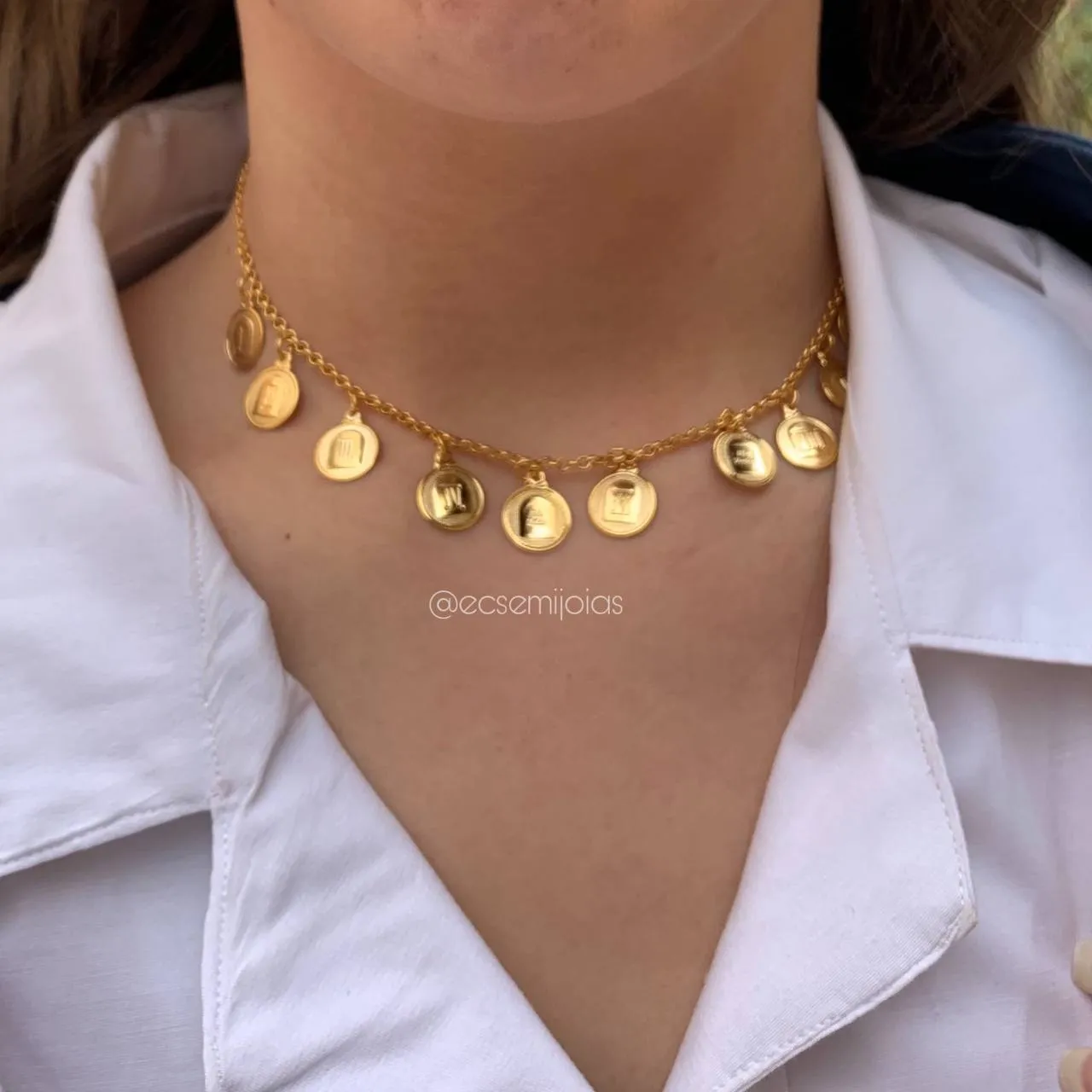 Colar choker com pingente de 10 mandamentos - 36 cm + 7 cm de extensor - banhado a ouro 18k