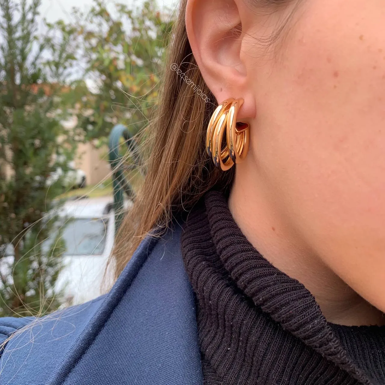 Brinco argola três fios lisa M - banhado a ouro 18k