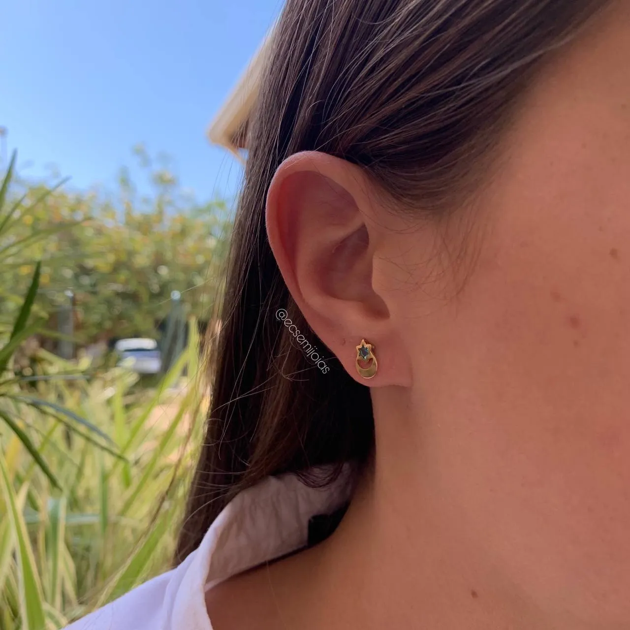 Brinco estrela com  lua - coleção lunar - banhado a ouro 18k