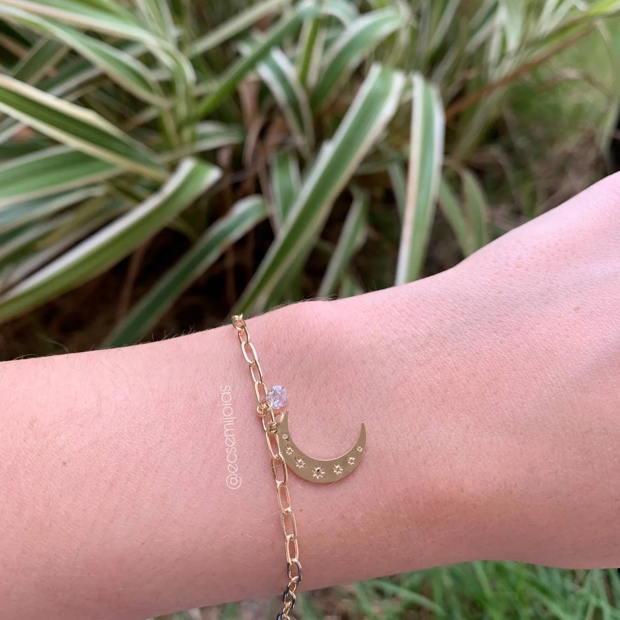 Pulseira elos cartier com lua e uma zircônia  - coleção lunar - 17 cm + 5 cm de extensor - banhado a ouro 18k