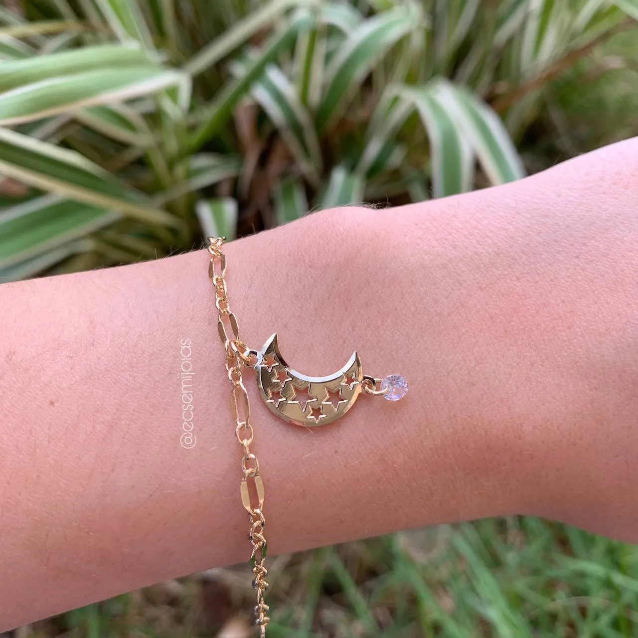 Pulseira elos com lua e estrelas e uma zircônia - coleção lunar - 17 cm + 5 cm de extensor - banhado a ouro 18k