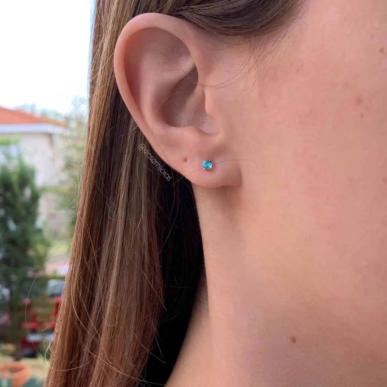 Brinco zircônia de 3 mm - banhado a ouro 18k